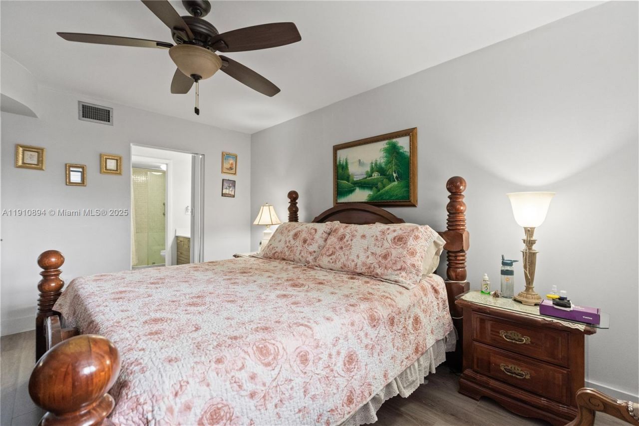 1000 Colony Point Cir, Unit 308, Pembroke Pines, FL 33026 Photo