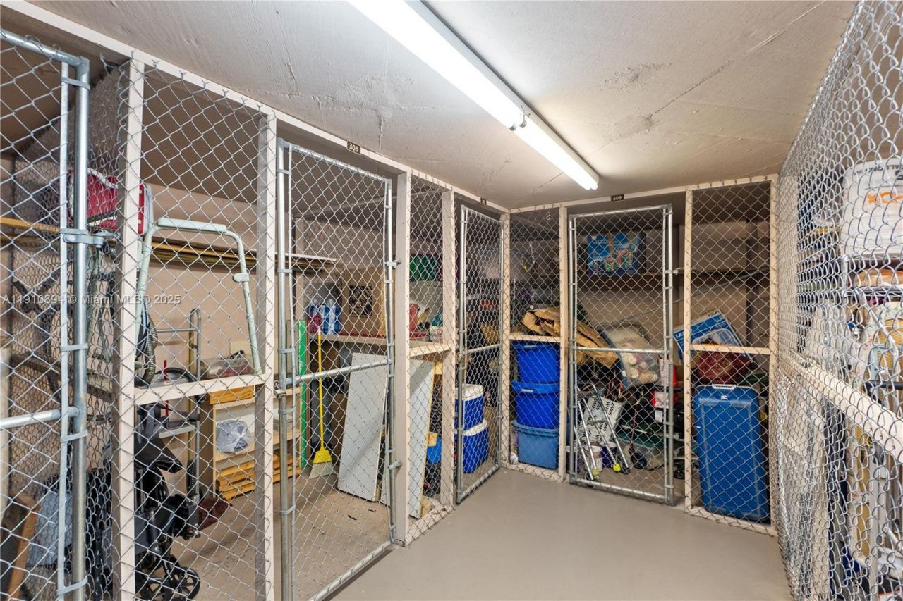 1000 Colony Point Cir, Unit 308, Pembroke Pines, FL 33026 Photo