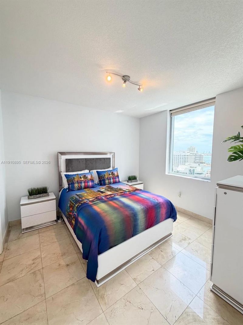 1050 Brickell Ave, Unit 1904, Miami, FL 33131 Photo