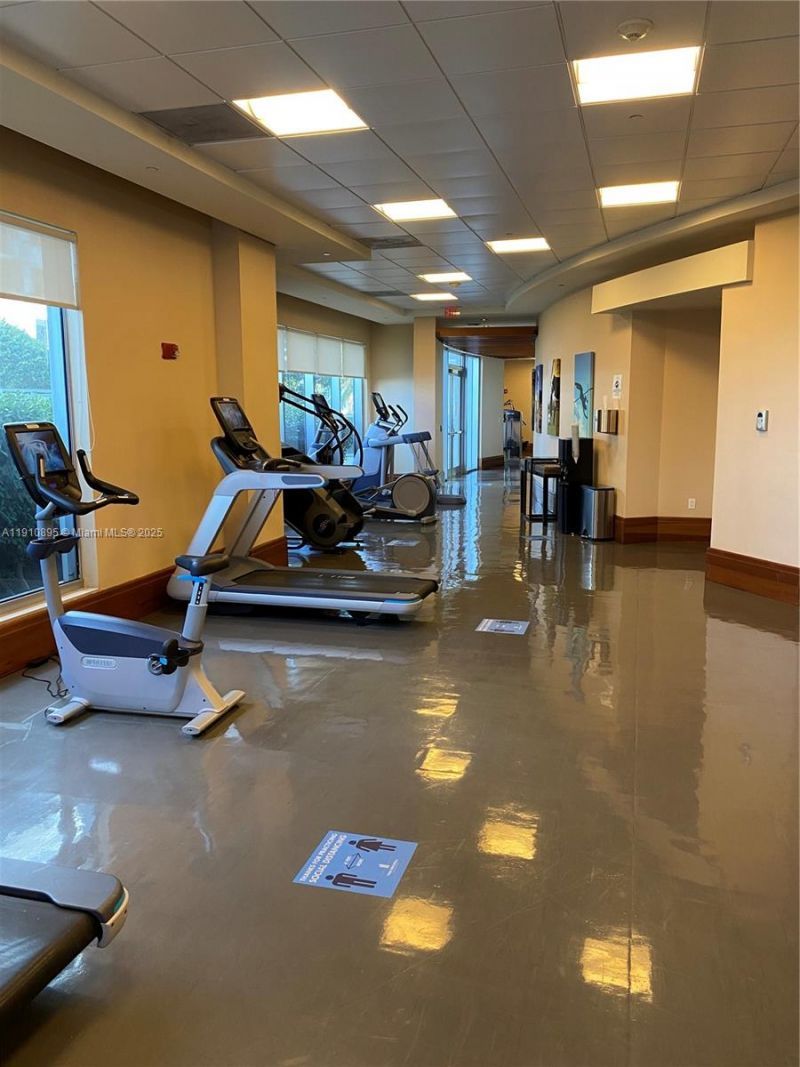 1050 Brickell Ave, Unit 1904, Miami, FL 33131 Photo