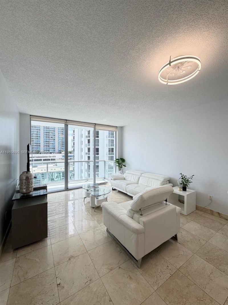 1050 Brickell Ave, Unit 1904, Miami, FL 33131 Photo
