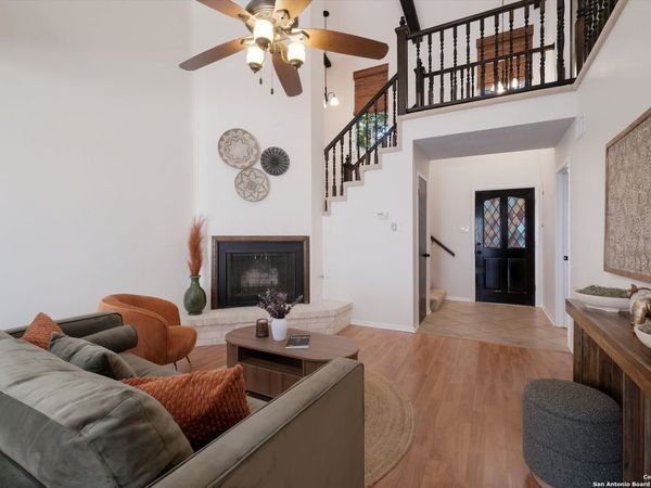 11303 Vance Jackson, Unit B3, San Antonio, TX 78230