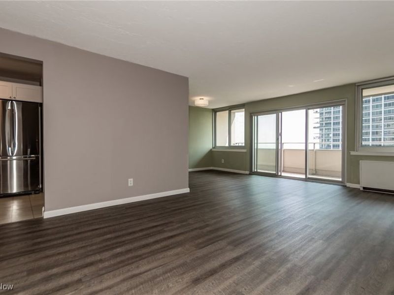 12900 Lake Avenue, Unit 1208, Lakewood, OH 44107 Photo 10