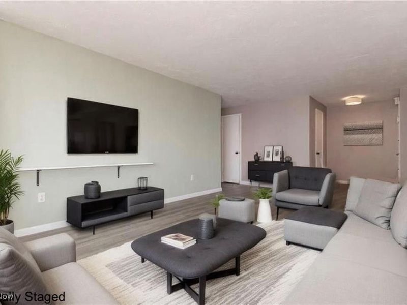 12900 Lake Avenue, Unit 1208, Lakewood, OH 44107 Photo 3