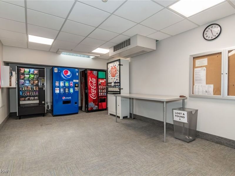 12900 Lake Avenue, Unit 1208, Lakewood, OH 44107 Photo 30