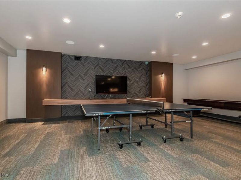 12900 Lake Avenue, Unit 1208, Lakewood, OH 44107 Photo 32