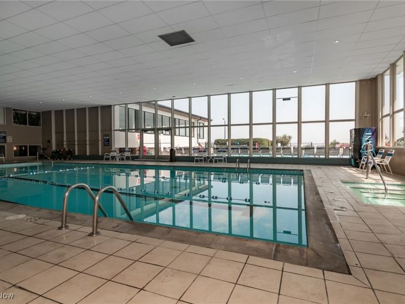 12900 Lake Avenue, Unit 1208, Lakewood, OH 44107 Photo 39