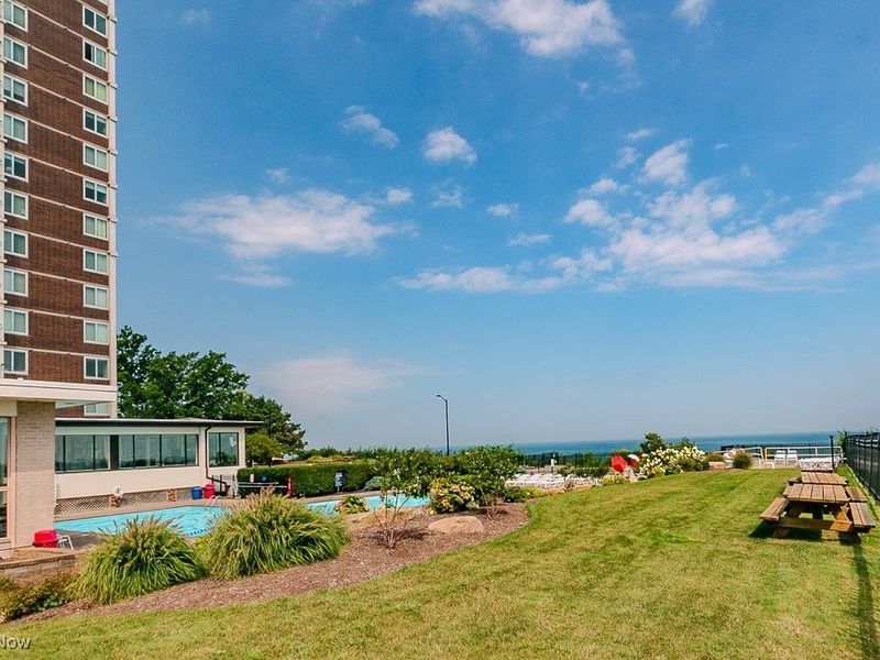 12900 Lake Avenue, Unit 1208, Lakewood, OH 44107 Photo 45