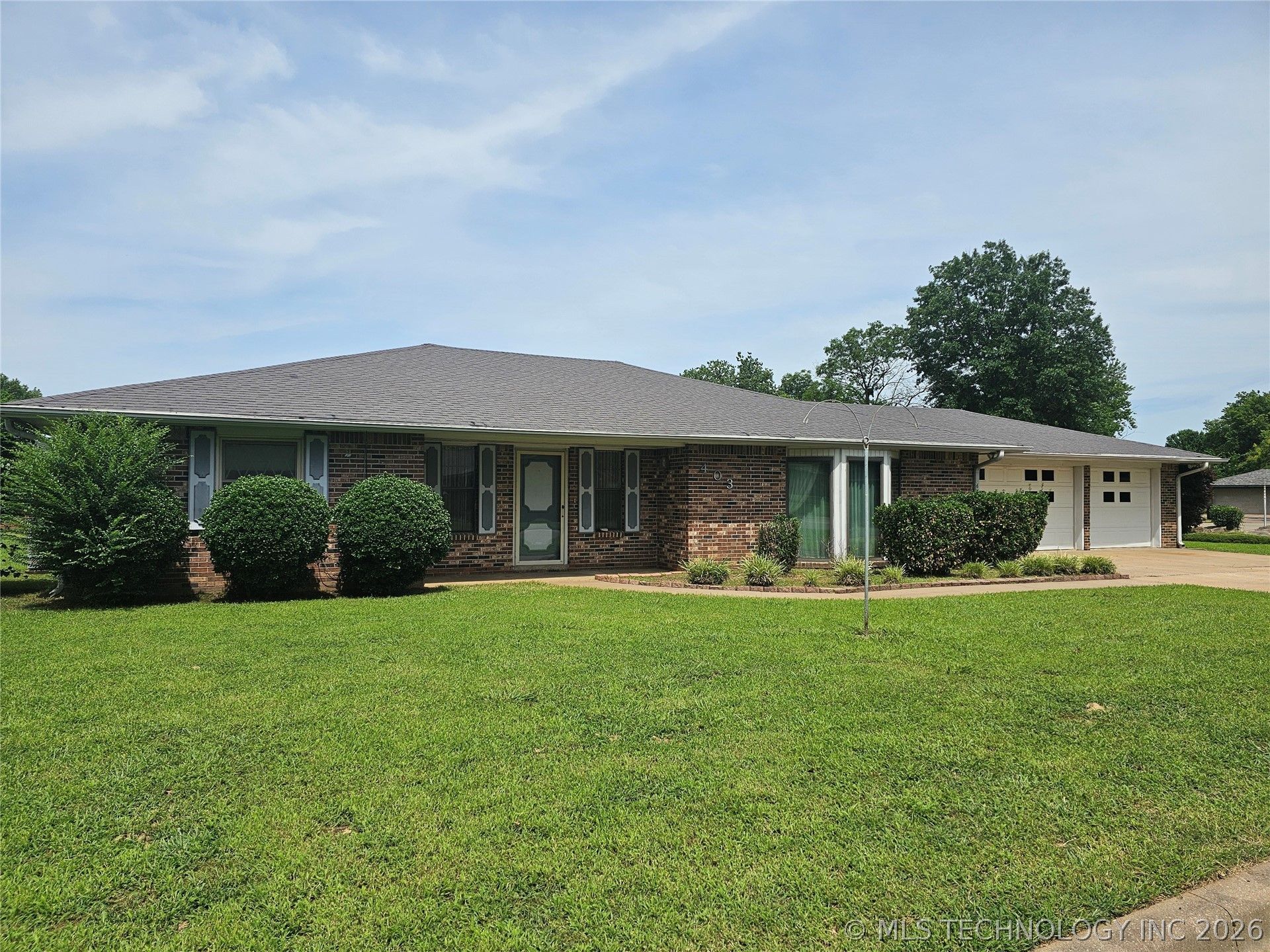 403 Steadway Avenue, Dewey, OK 74029 Main Photo