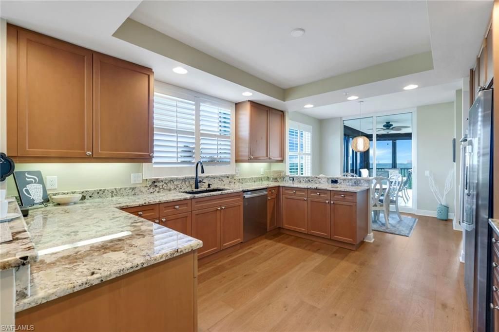 455 Cove Tower Dr, Unit 801, Naples, FL 34110 Photo