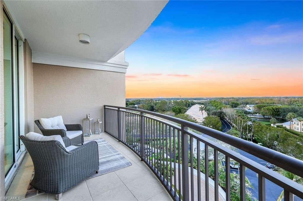 455 Cove Tower Dr, Unit 801, Naples, FL 34110 Photo
