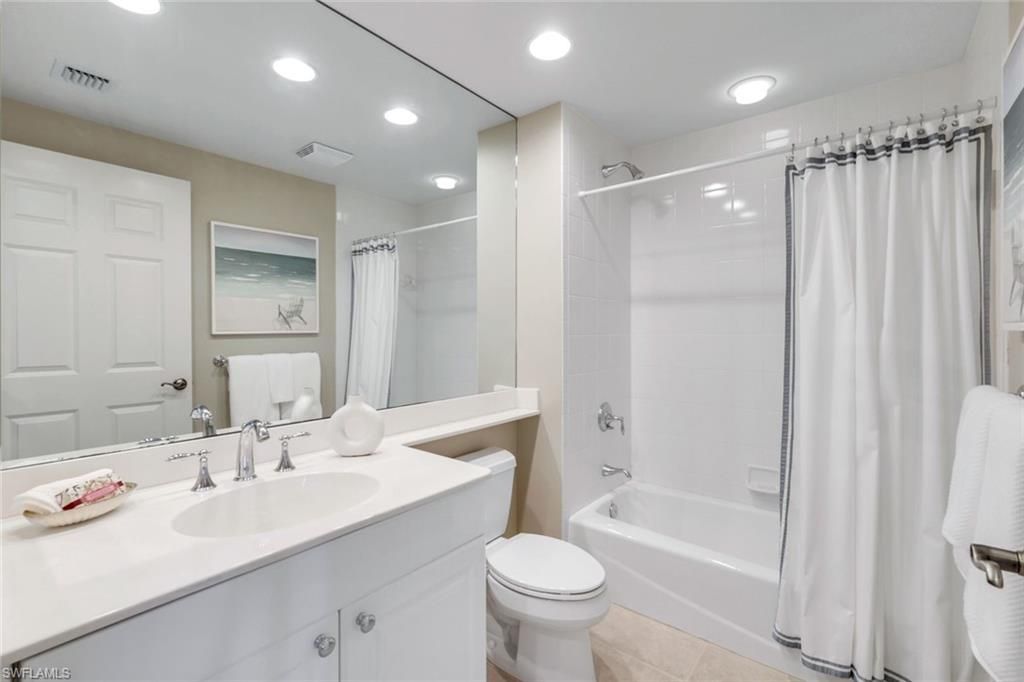 455 Cove Tower Dr, Unit 801, Naples, FL 34110 Photo
