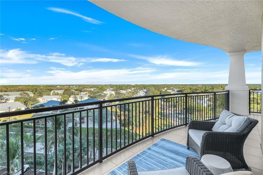 455 Cove Tower Dr, Unit 801, Naples, FL 34110 Photo