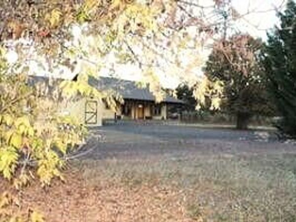 218 Long Branch Road, Eagle Point, OR 97524