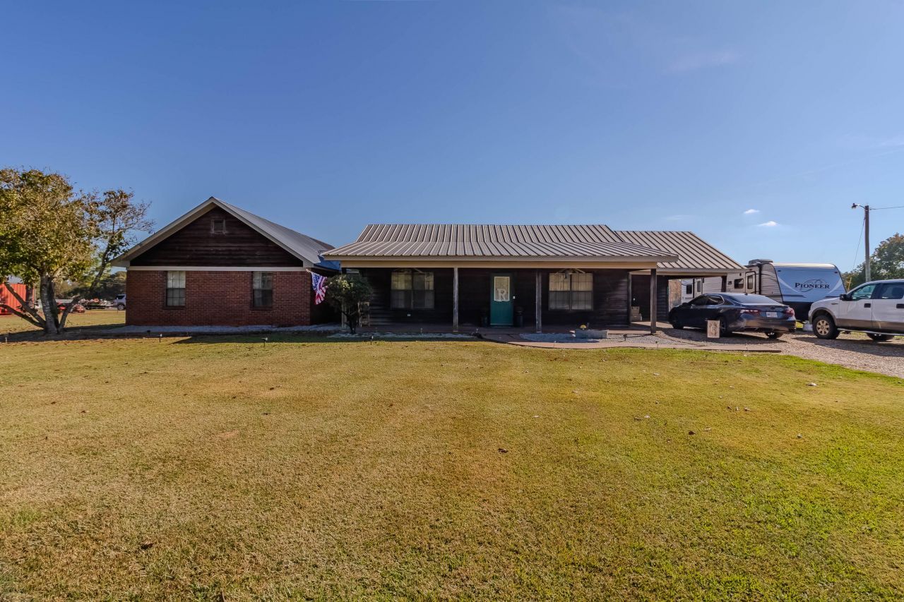 400 Van Williamson Rd, Louisville, MS 39339 Main Photo