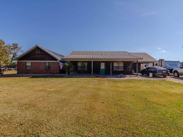 400 Van Williamson Rd, Louisville, MS 39339