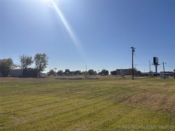 1014 S Commerce, Ardmore, OK 73401