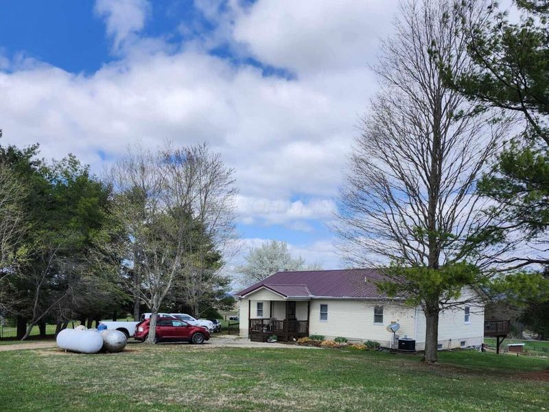 920 Hanna Lane, Londonderry, OH 45647 Photo 12