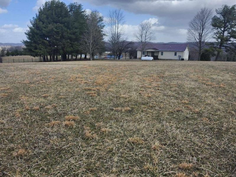 920 Hanna Lane, Londonderry, OH 45647 Photo 13