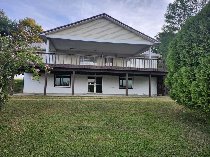 920 Hanna Lane, Londonderry, OH 45647 Photo 5