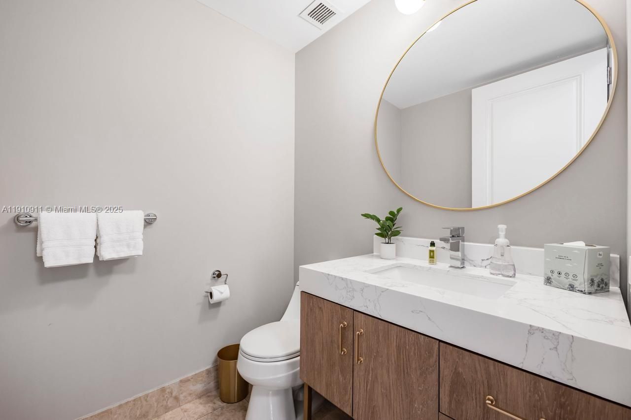 1435 Brickell Ave, Unit 3410, Miami, FL 33131 Photo