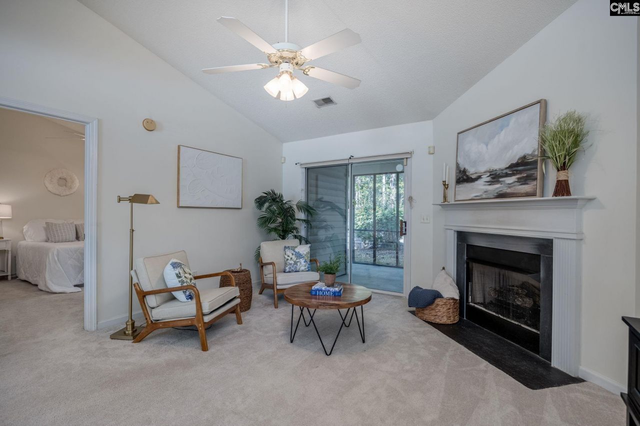 207 Baywood Drive Photo 9