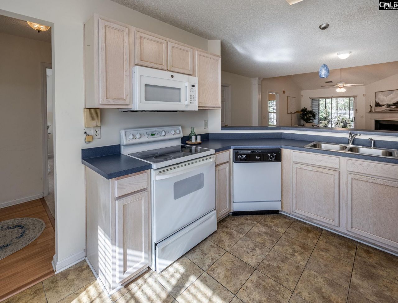 207 Baywood Drive Photo 14