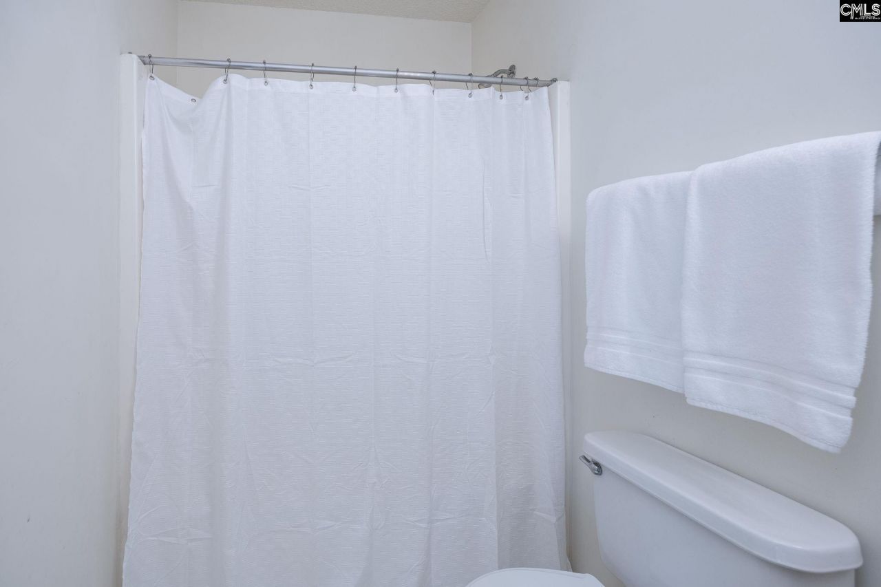 207 Baywood Drive Photo 29