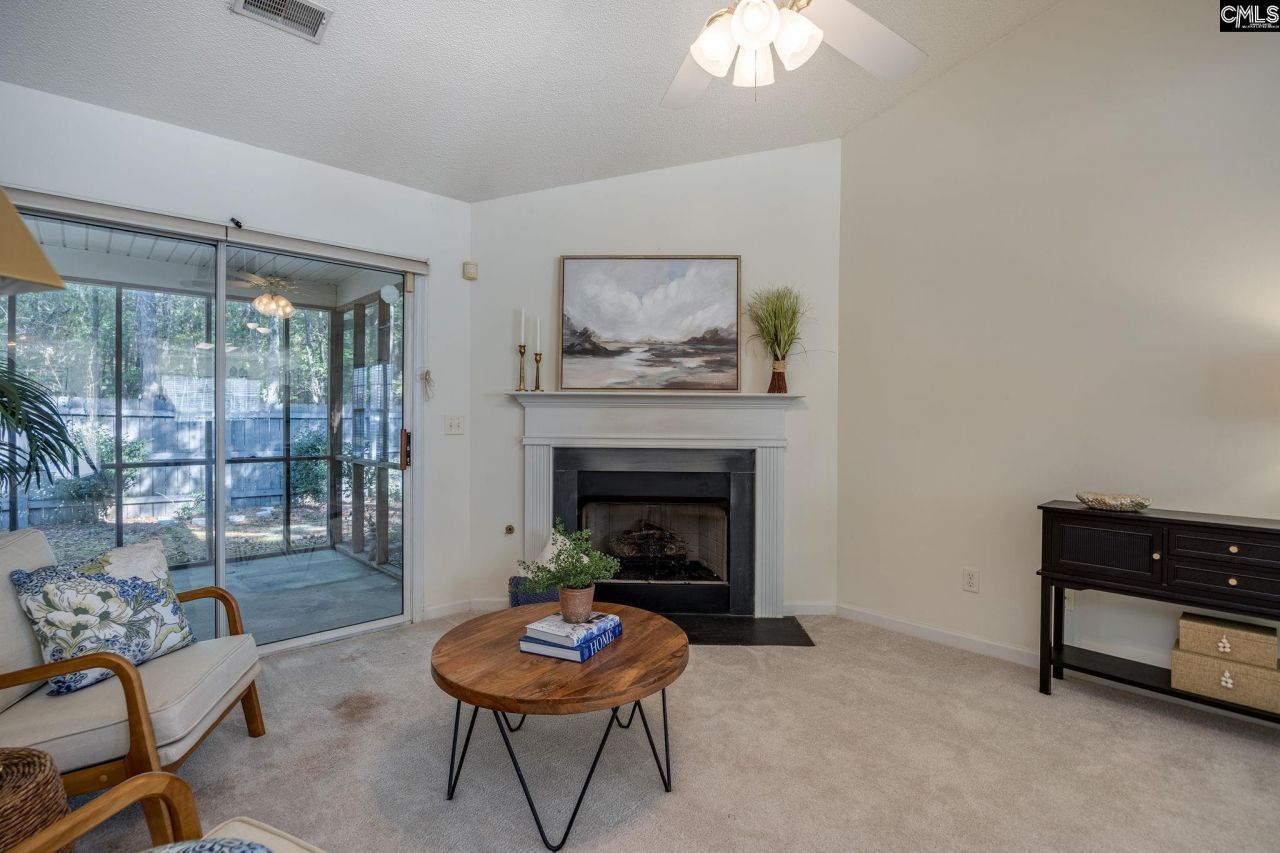 207 Baywood Drive Photo 8