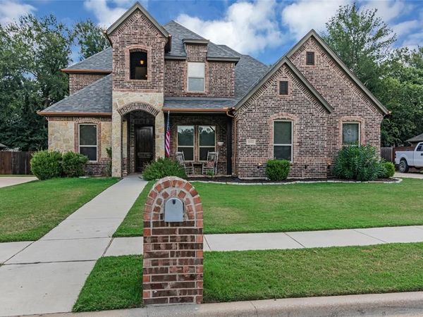 1532 Sea Breeze, Azle, TX 76020