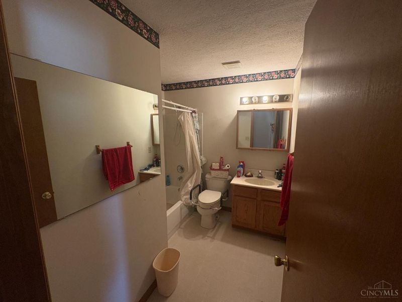 1628 Bell Road, Morgan Twp, OH 45013 Photo 4