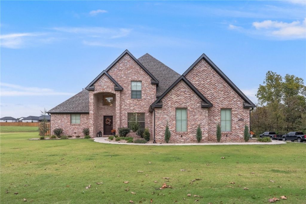 14209 Cayenne Circle Siloam Springs, AR 72761