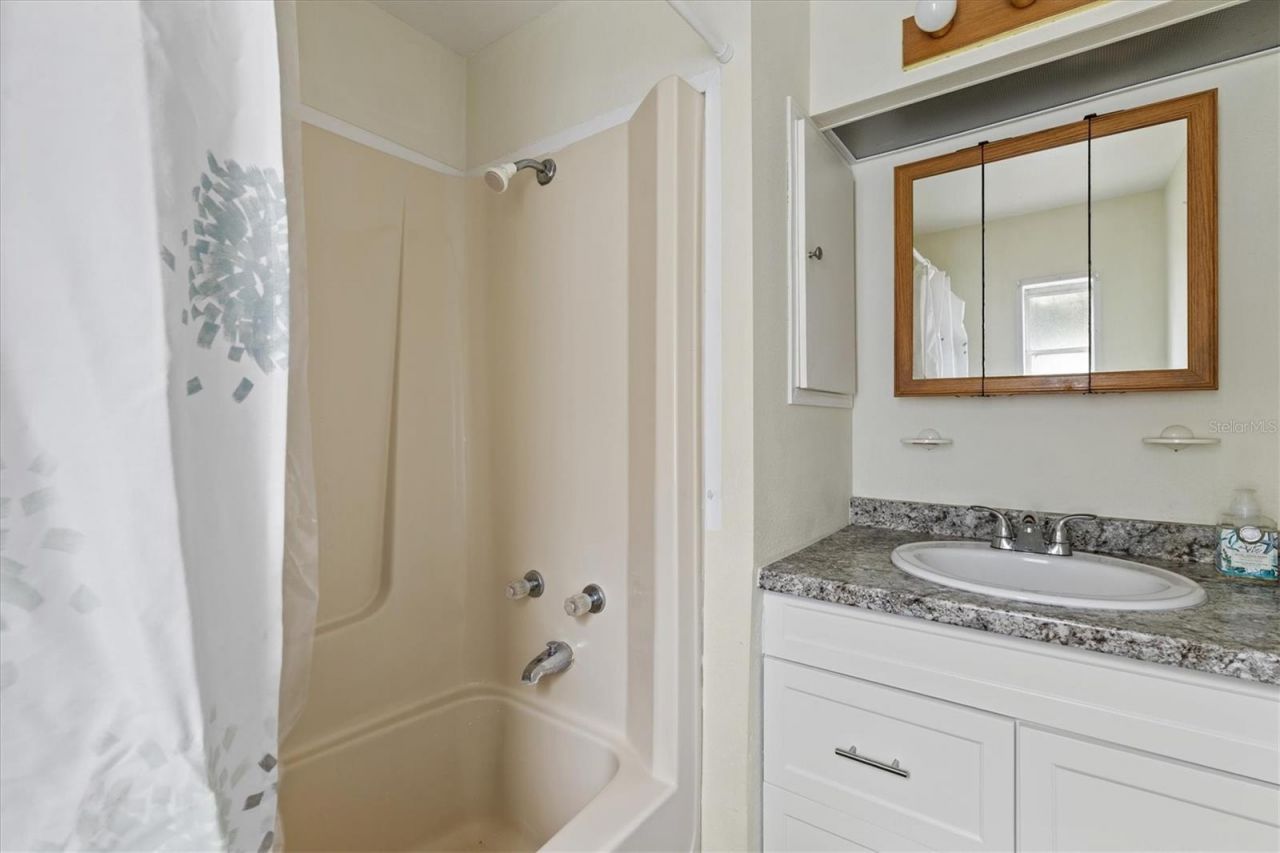 3831 115th Street Court W, Bradenton, FL 34210 Photo