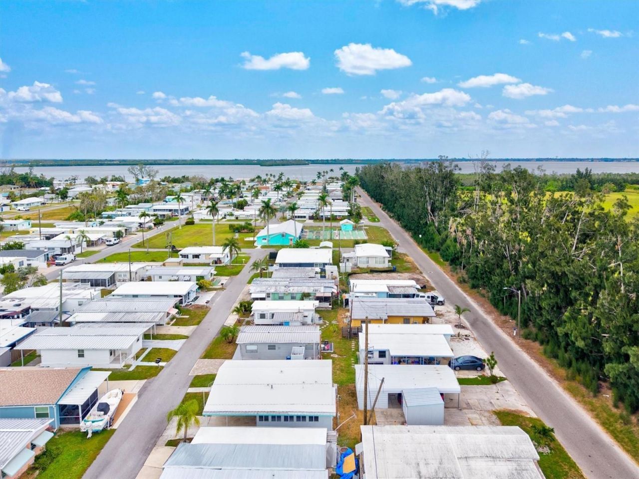 3831 115th Street Court W, Bradenton, FL 34210 Photo