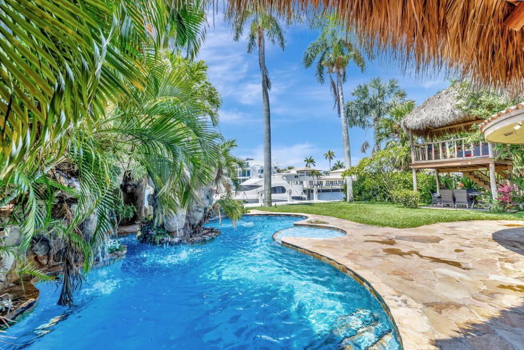 2360 SE 7th Drive, Pompano Beach, FL 33062 Photo