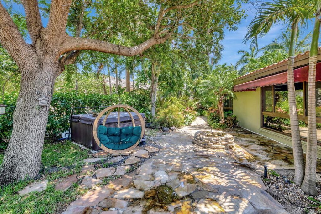 2360 SE 7th Drive, Pompano Beach, FL 33062 Photo