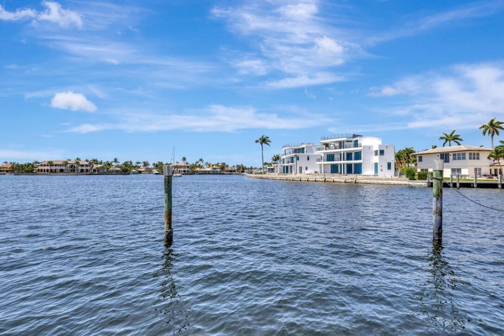 2360 SE 7th Drive, Pompano Beach, FL 33062 Photo