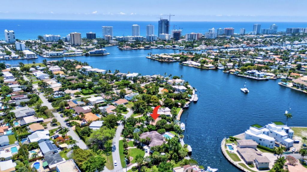 2360 SE 7th Drive, Pompano Beach, FL 33062 Photo