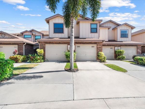 400 Crosswinds Drive, Unit B1, Greenacres, FL 33413