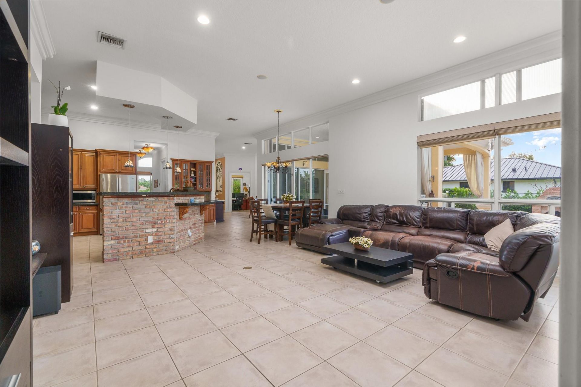 5973 SW 54th Ct, Davie, FL 33314 Photo