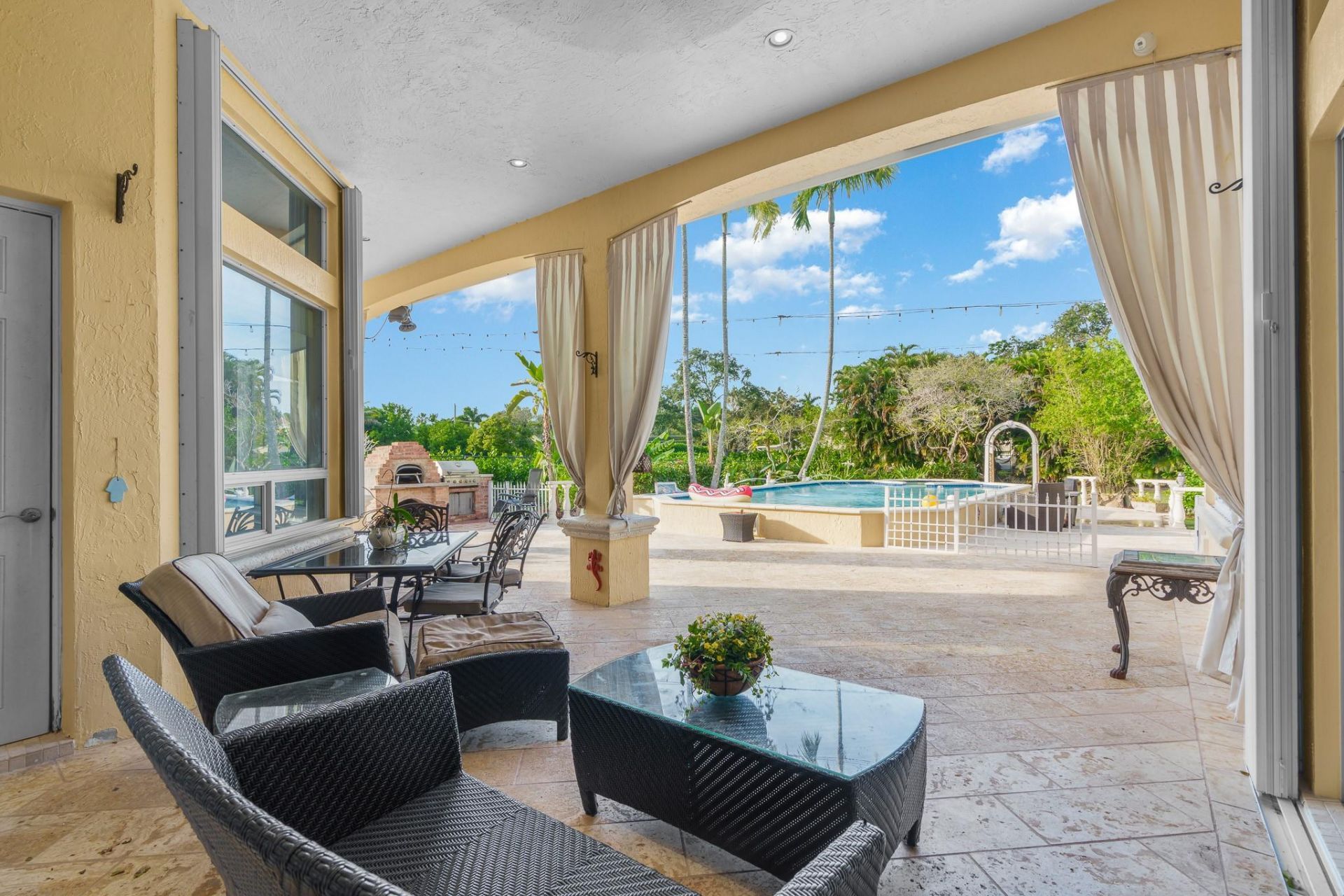 5973 SW 54th Ct, Davie, FL 33314 Photo