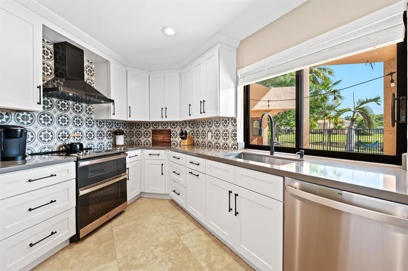 1260 Fairfax Court, Weston, FL 33326 Photo