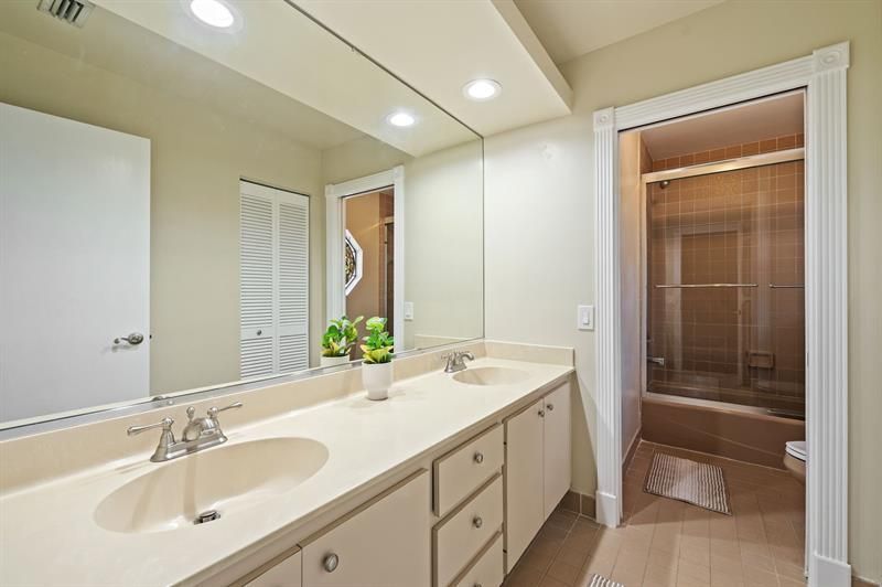 1260 Fairfax Court, Weston, FL 33326 Photo