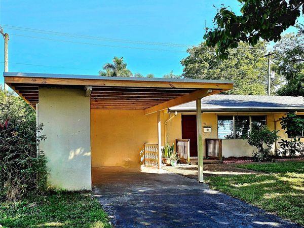 370 NW 65th Avenue, Plantation, FL 33317