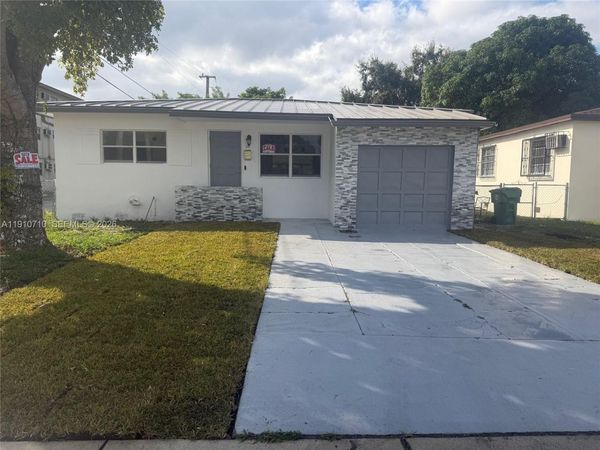 40 NW 62nd Ave, Miami, FL 33126