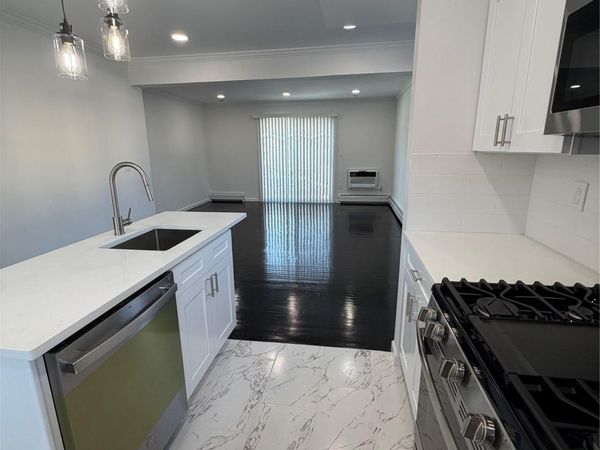 8 Central Drive, Unit 4, Nanuet, NY 10954