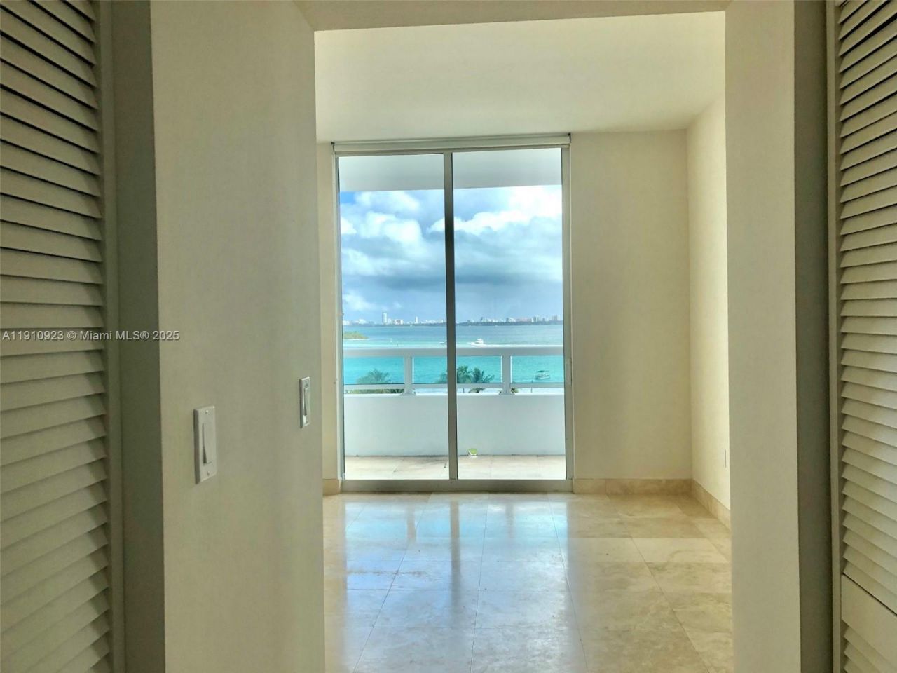 1800 N Bayshore Dr, Unit 605, Miami, FL 33132 Photo