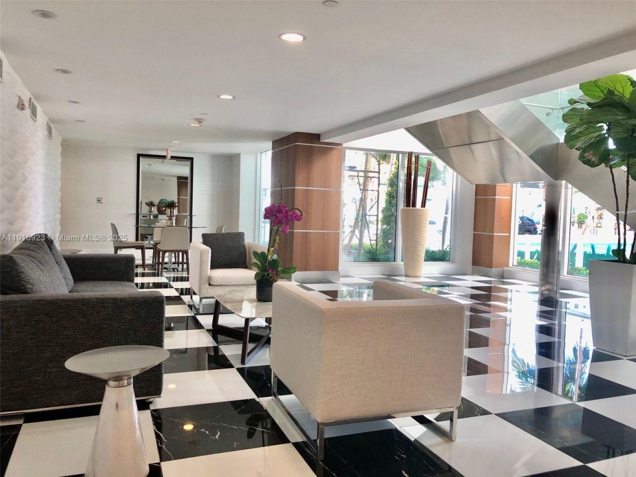 1800 N Bayshore Dr, Unit 605, Miami, FL 33132 Photo