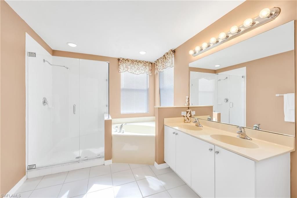 4256 Liron Ave, Unit 104, Fort Myers, FL 33916 Photo