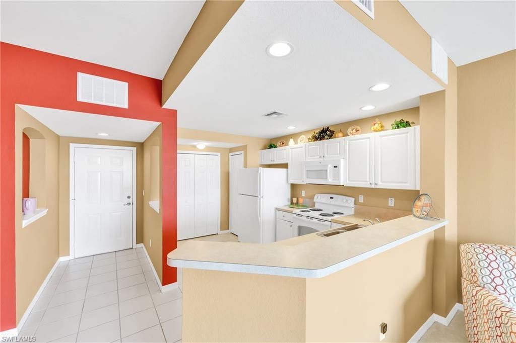 4256 Liron Ave, Unit 104, Fort Myers, FL 33916 Photo